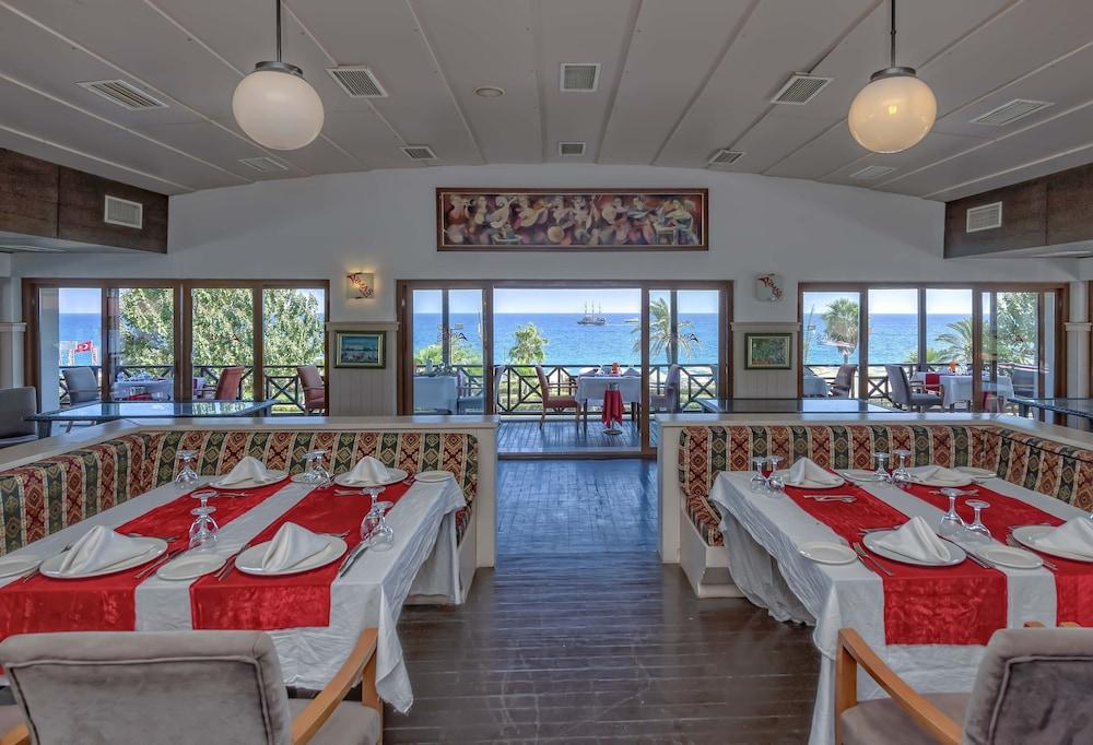 Labada Beach Hotel Camyuva Luaran gambar
