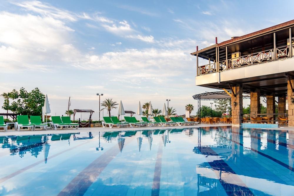 Labada Beach Hotel Camyuva Luaran gambar