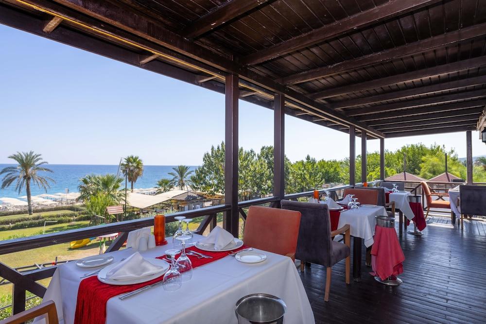Labada Beach Hotel Camyuva Luaran gambar