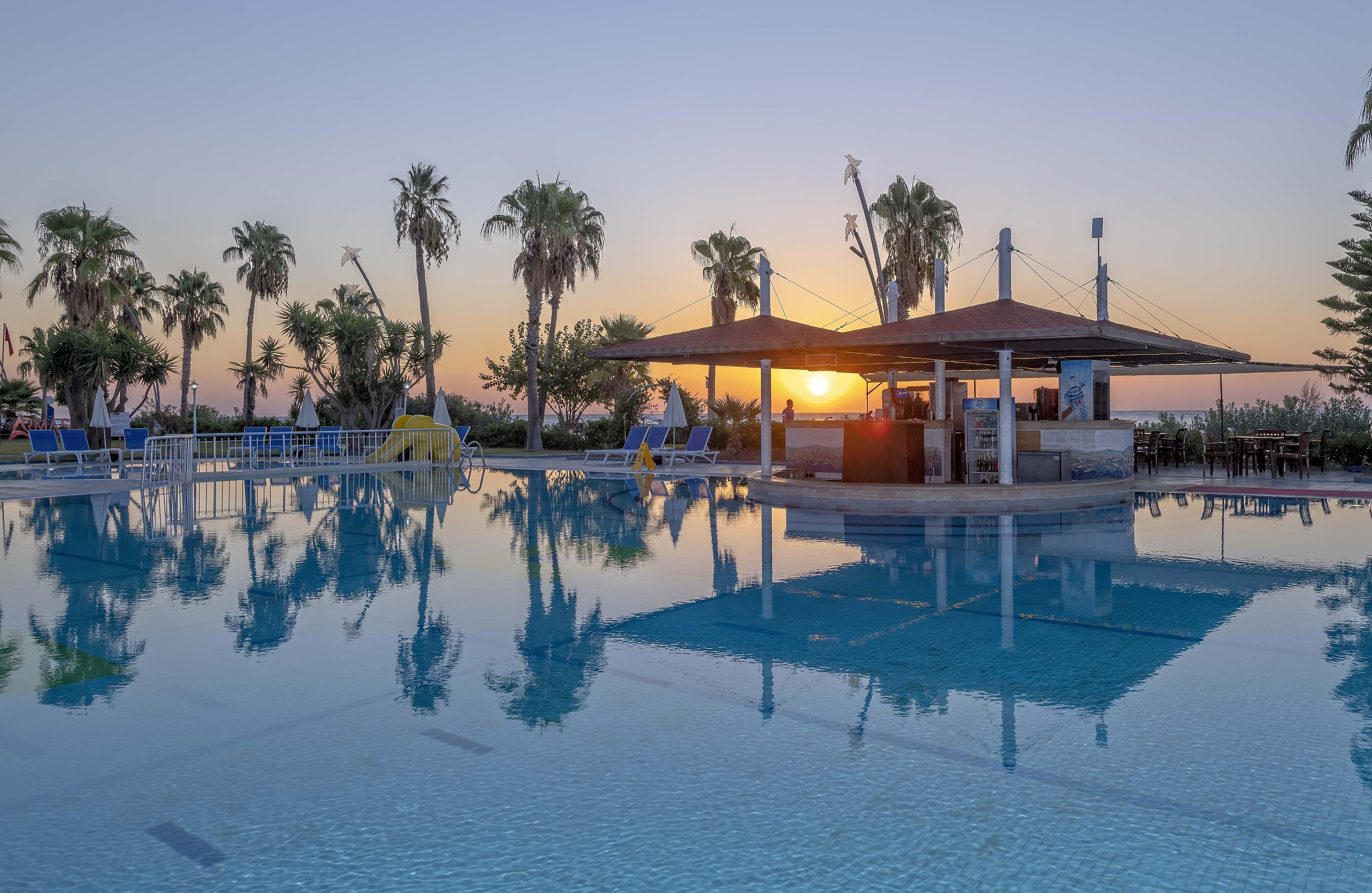 Labada Beach Hotel Camyuva Luaran gambar