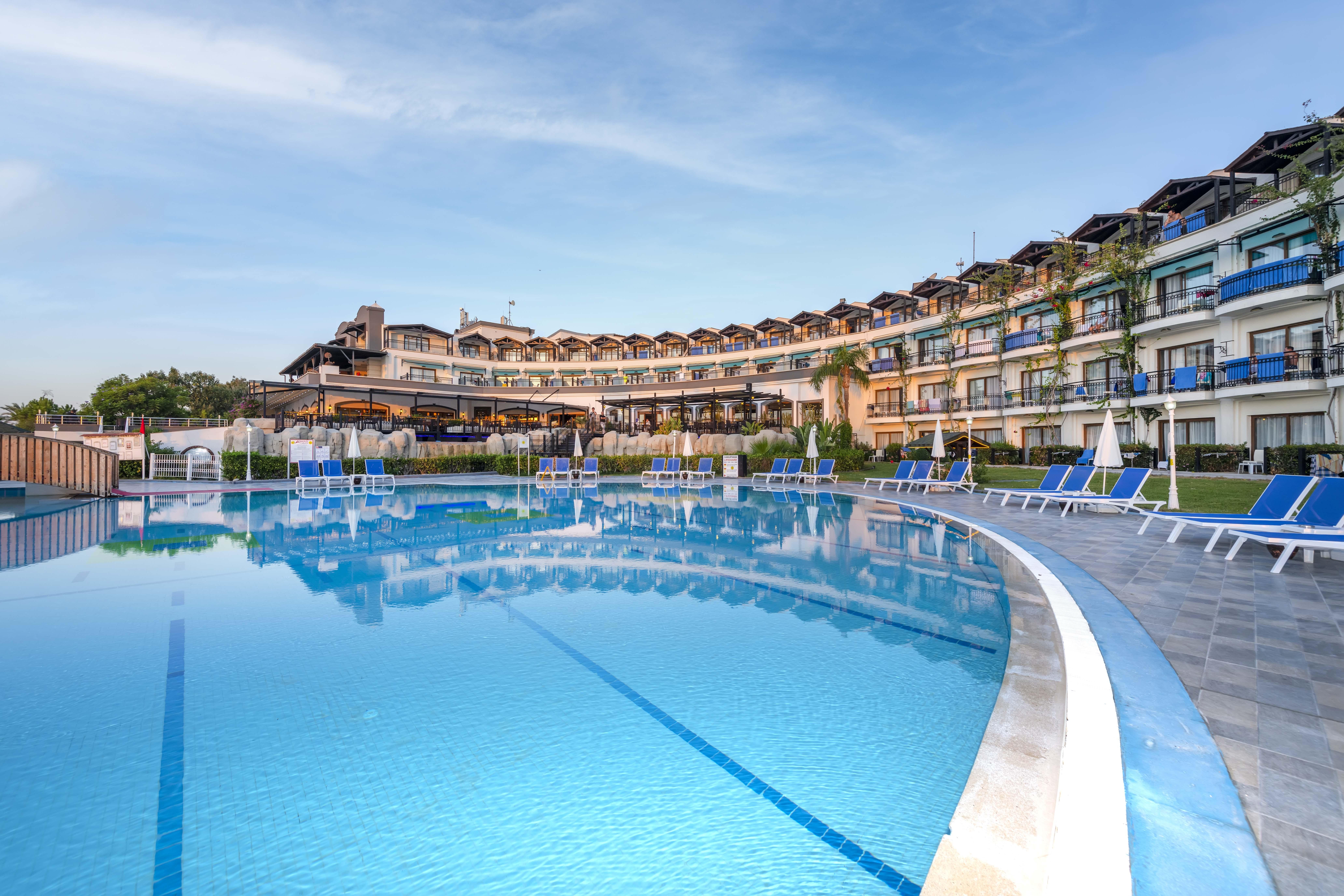 Labada Beach Hotel Camyuva Luaran gambar